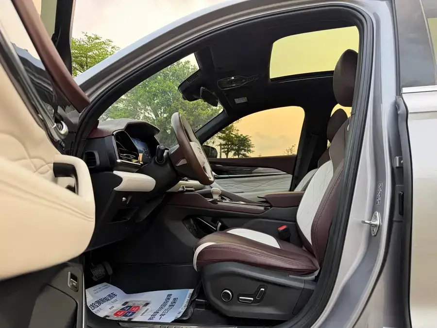 Geely Monjaro Xingyue L 2024 2.0TD DCT EVO two-wheel drive premium model 2023 — миниатюра 2
