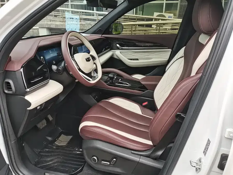 Geely Monjaro Xingyue L 2021 2.0TD DCT EVO 2WD Premium Edition 2022 — миниатюра 2