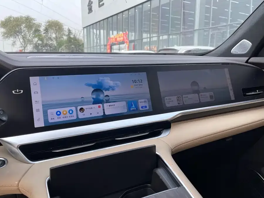 Geely Monjaro Xingyue L 2025 Dongfangyao 2.0TD Automatic Star-gazing Edition 2025 — миниатюра 5