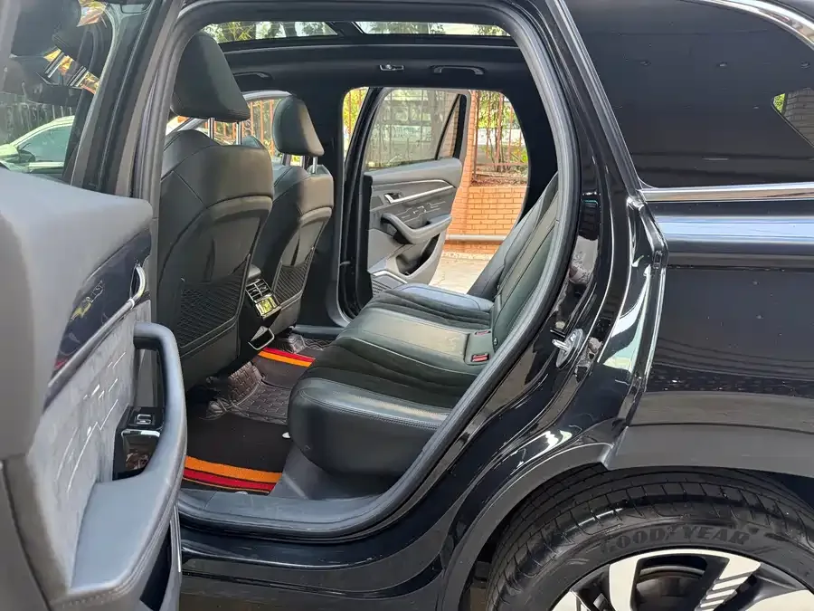 Geely Monjaro Xingyue L 2024 2.0TD High Power Automatic 2WD Skyline Edition 2024 — миниатюра 2