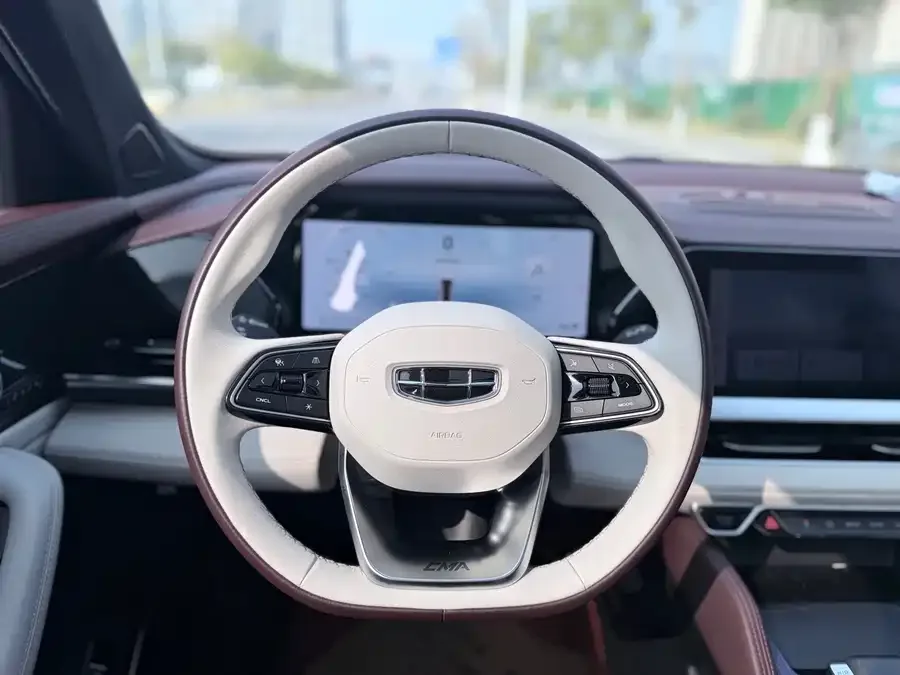 Geely Monjaro Xingyue L 2024 2.0TD High Power Automatic 2WD Yunqi Edition 2024 — миниатюра 2