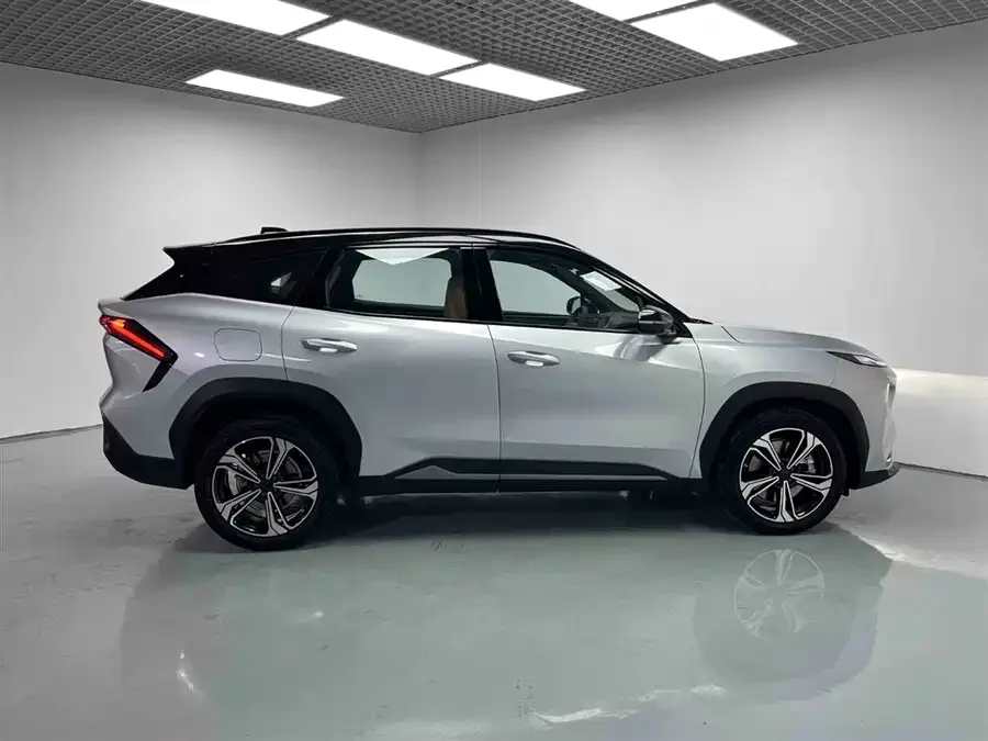 Geely Galaxy L7 Galaxy L7 2025 EM-i 115km Exploration+ Edition 2025 — миниатюра 3