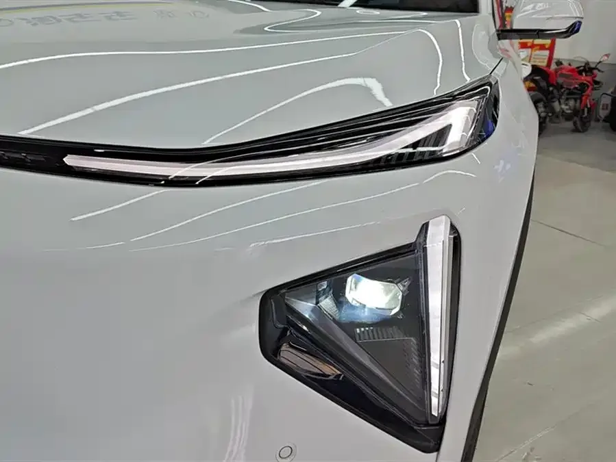 Geely Galaxy L7 Galaxy L7 2025 EM-i 115km Exploration Edition 2025 — миниатюра 2