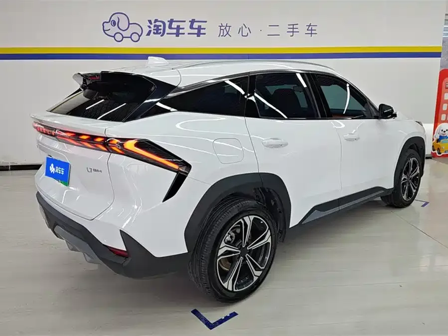 Geely Galaxy L7 Galaxy L7 2025 EM-i 115km Exploration Edition 2025 — миниатюра 3