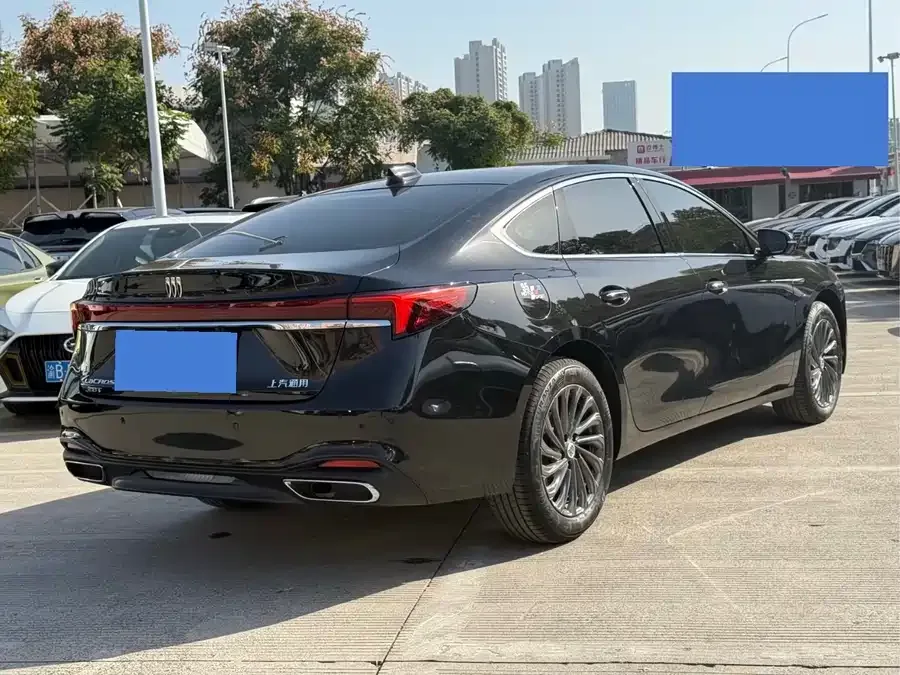 Buick LaCrosse LaCrosse 2025 28T Platinum Edition 2025 — миниатюра 2
