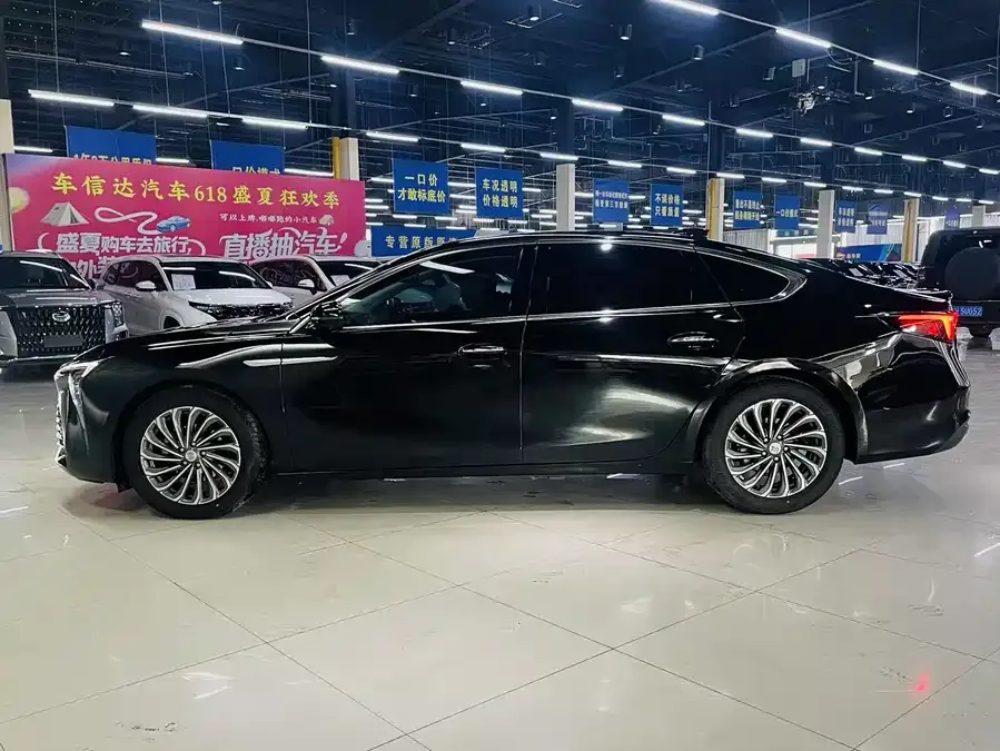 Buick LaCrosse LaCrosse 2023 28T Premium Edition 2024 — миниатюра 2