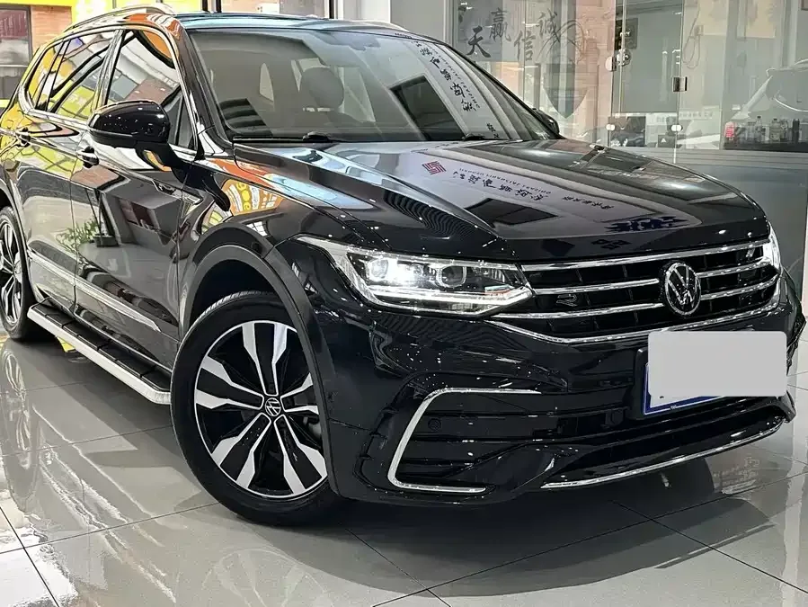 Volkswagen Tiguan L Tiguan L 2024 330TSI Automatic 2WD R-Line Enjoy Edition 2024 — миниатюра 3
