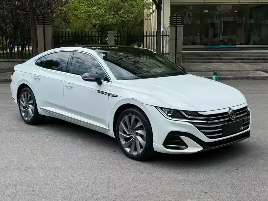 Volkswagen FAW- CC FAW-Volkswagen CC 2024 380TSI Eye-catching Edition 2024 — миниатюра 3