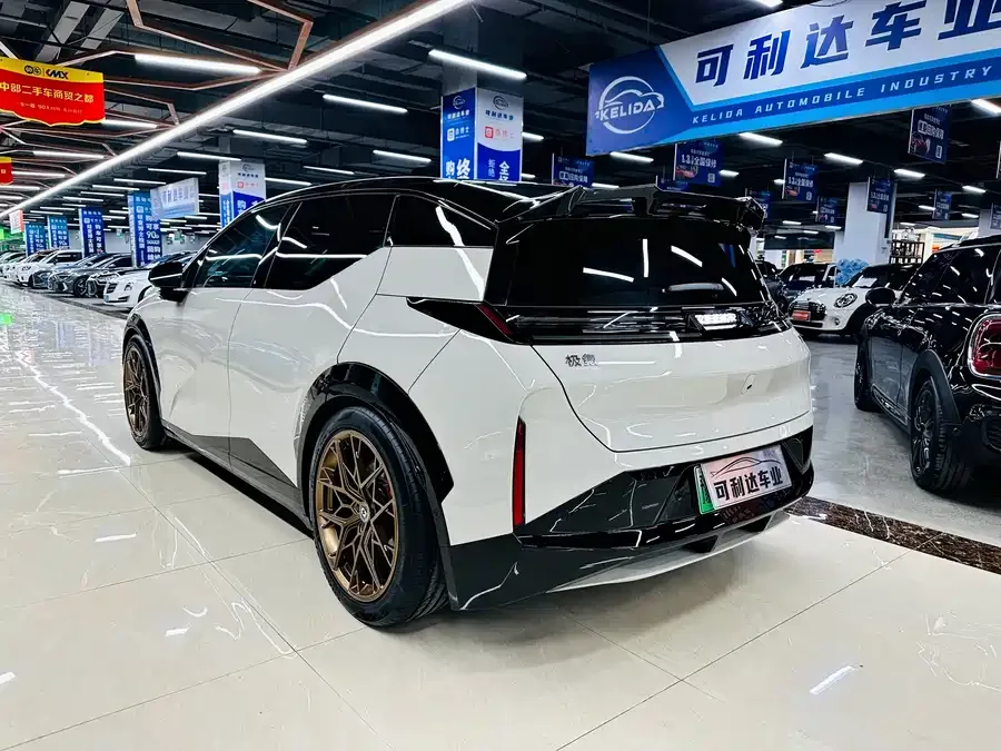 Zeekr X Zeekr X 2024 four-seat rear-wheel drive version 2024 — миниатюра 3