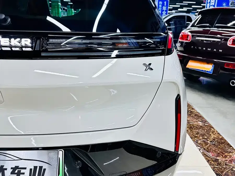 Zeekr X Zeekr X 2024 four-seat rear-wheel drive version 2024 — миниатюра 5