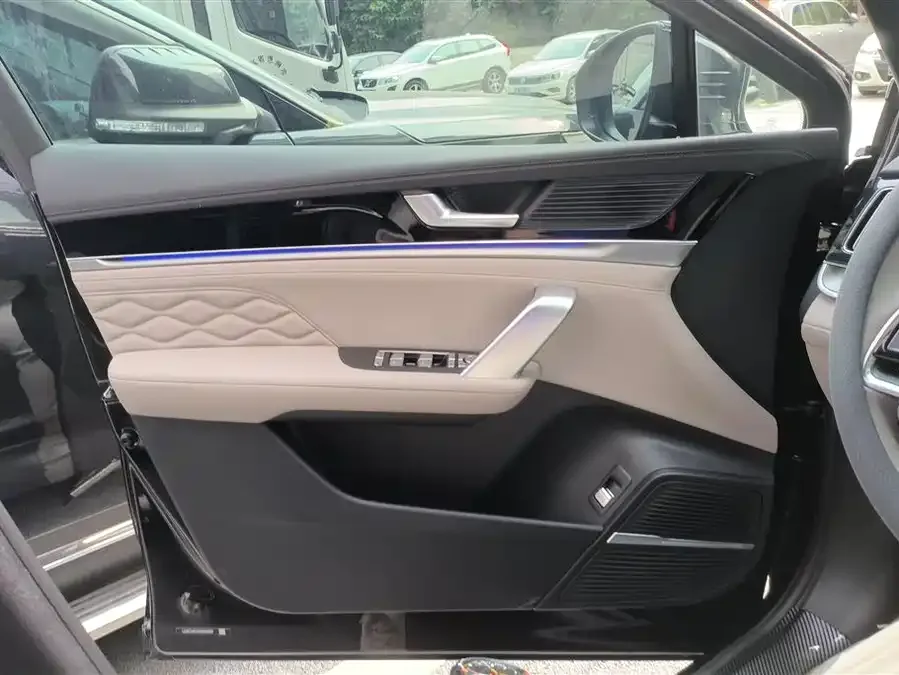 BYD Tang New Energy Tang New Energy 2025 DM-i Intelligent Driving Edition 115KM Premium Edition 2025 — миниатюра 4
