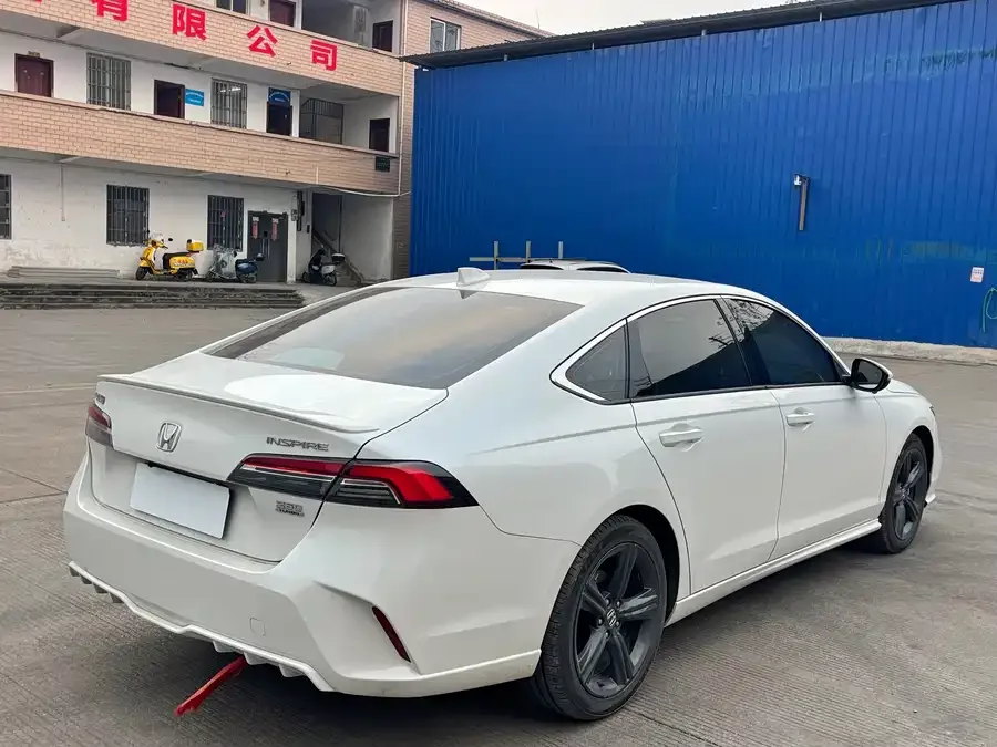 Honda Inspire Insignia 2025 260TURBO Elite Edition 2025 — миниатюра 2