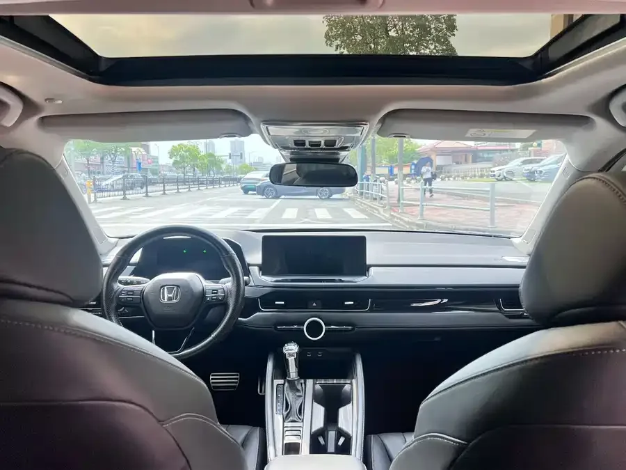 Honda Inspire Inship 2023 260TURBO Exquisite Edition 2023 — миниатюра 2