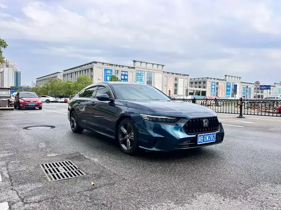 Honda Inspire Inship 2023 260TURBO Exquisite Edition 2023 — миниатюра 3