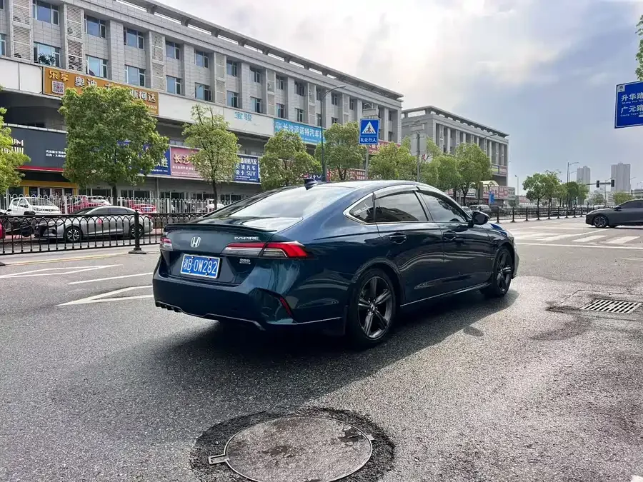Honda Inspire Inship 2023 260TURBO Exquisite Edition 2023 — миниатюра 4