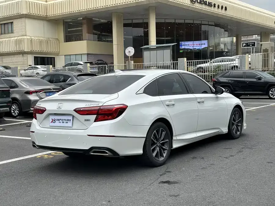 Honda Inspire 2022 Insignia 260TURBO Elegant Edition 2022 — миниатюра 4