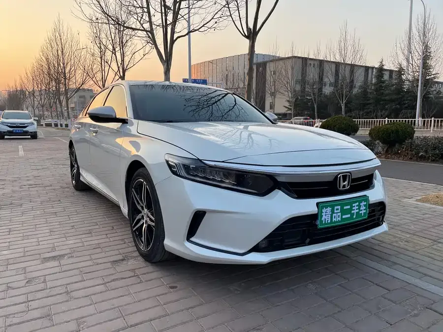 Honda Inspire 2022 Insignia 260TURBO Fine Edition 2023 — миниатюра 3