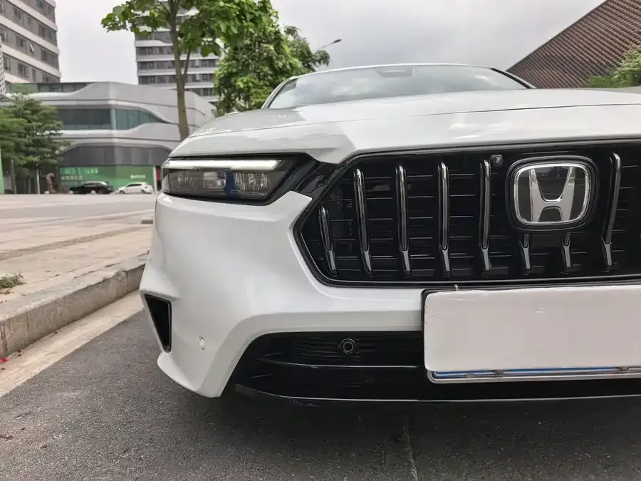 Honda Inspire 2023 Insignia 260TURBO Fine Edition 2024 — миниатюра 3