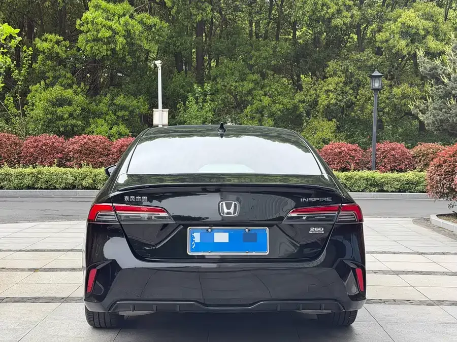 Honda Inspire Insignia 2025 260TURBO Elite Edition 2025 — миниатюра 2