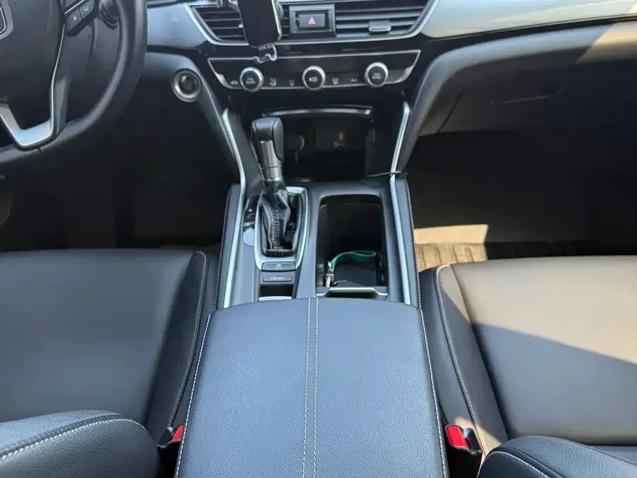 Honda Inspire Inship 2022 260TURBO Exquisite Edition 2023 — миниатюра 5
