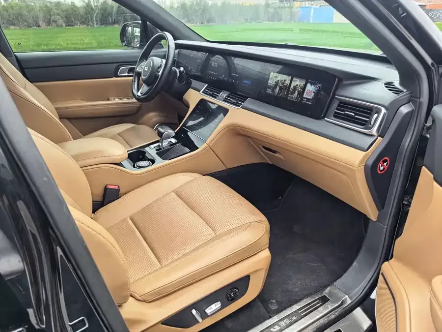 Lixiang ONE Ideal ONE 2021 extended range 6-seater version 2022 — миниатюра 2