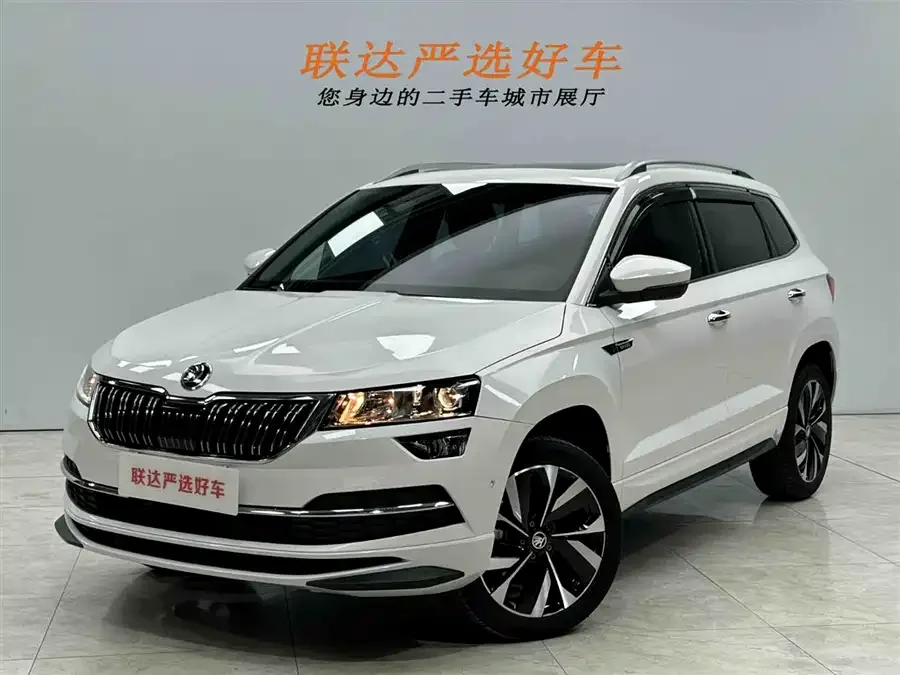 Skoda Karoq Korok 2022 TSI280 Luxury Edition 2023 — фото 1, купить с доставкой в Москву