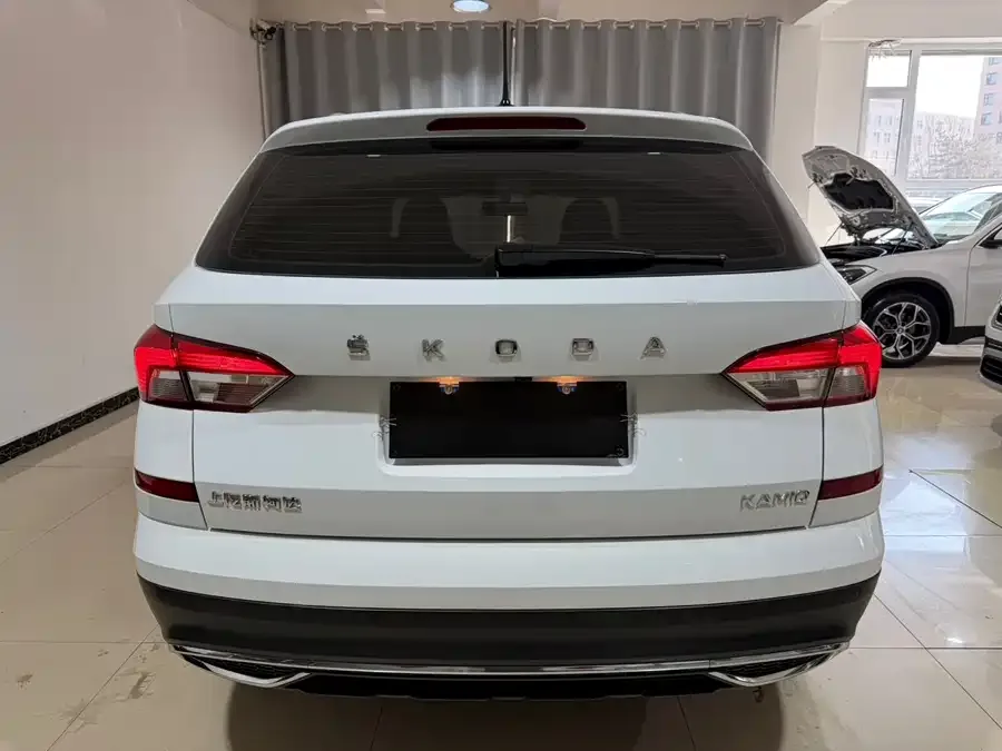 Skoda Kamiq Komic 2023 1.5L automatic comfort version 2023 — миниатюра 2