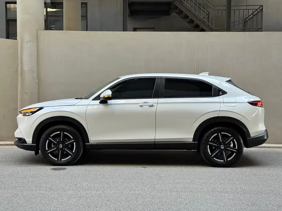 Honda Vezel Binzhi 2023 1.5L CVT Elite Edition 2023 — миниатюра 3