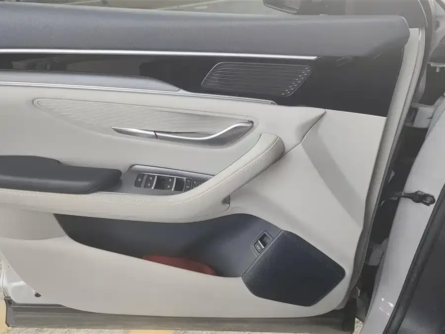 BYD Song PLUS New Energy Song PLUS New Energy 2023 Champion Edition DM-i 110KM Flagship 2023 — миниатюра 2