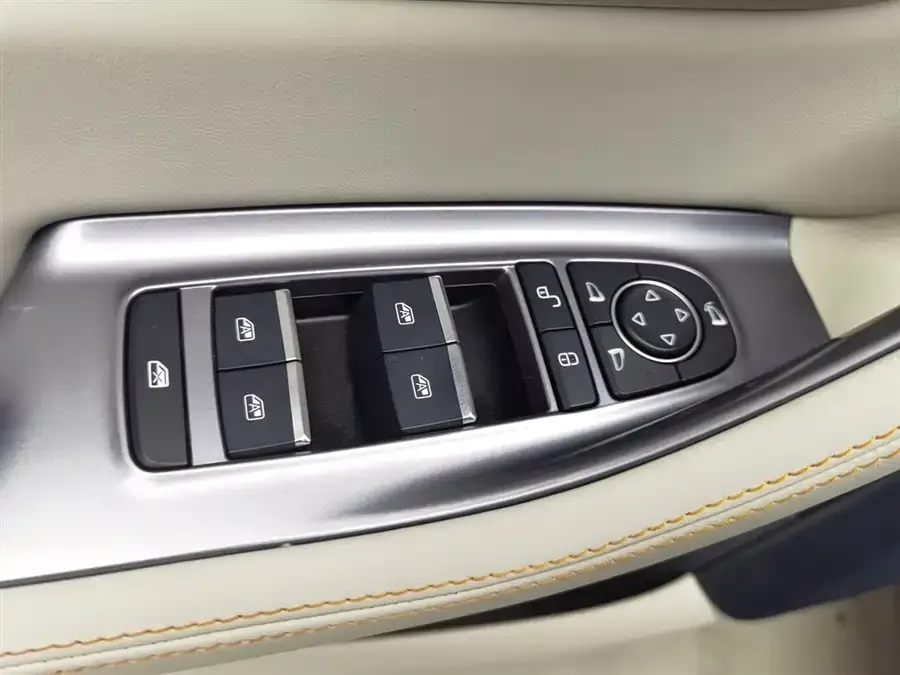 BYD Song PLUS New Energy Song PLUS New Energy 2024 Honor Edition DM-i 71km Luxury 2024 — миниатюра 3