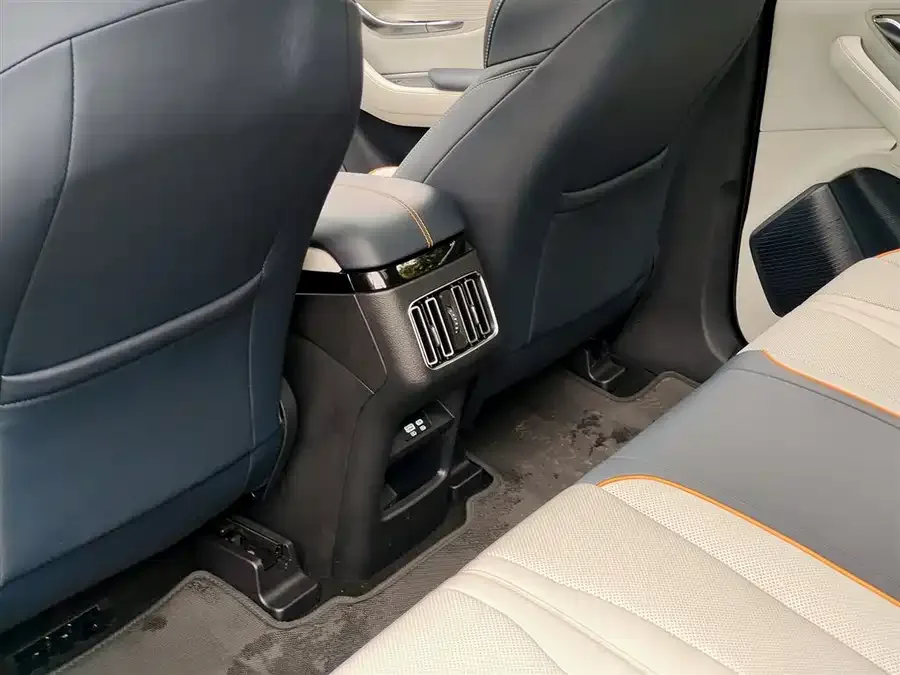BYD Song PLUS New Energy Song PLUS New Energy 2024 Honor Edition DM-i 110km Flagship PLUS 2024 — миниатюра 3