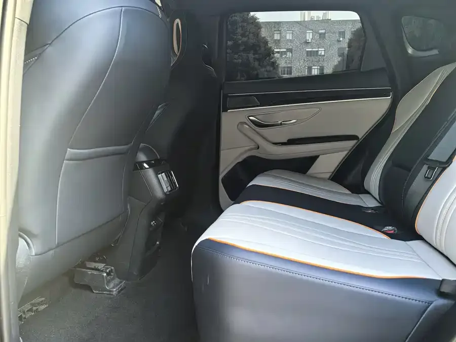 BYD Song PLUS New Energy Song PLUS New Energy 2024 Honor Edition EV 520km Luxury Model 2024 — миниатюра 4
