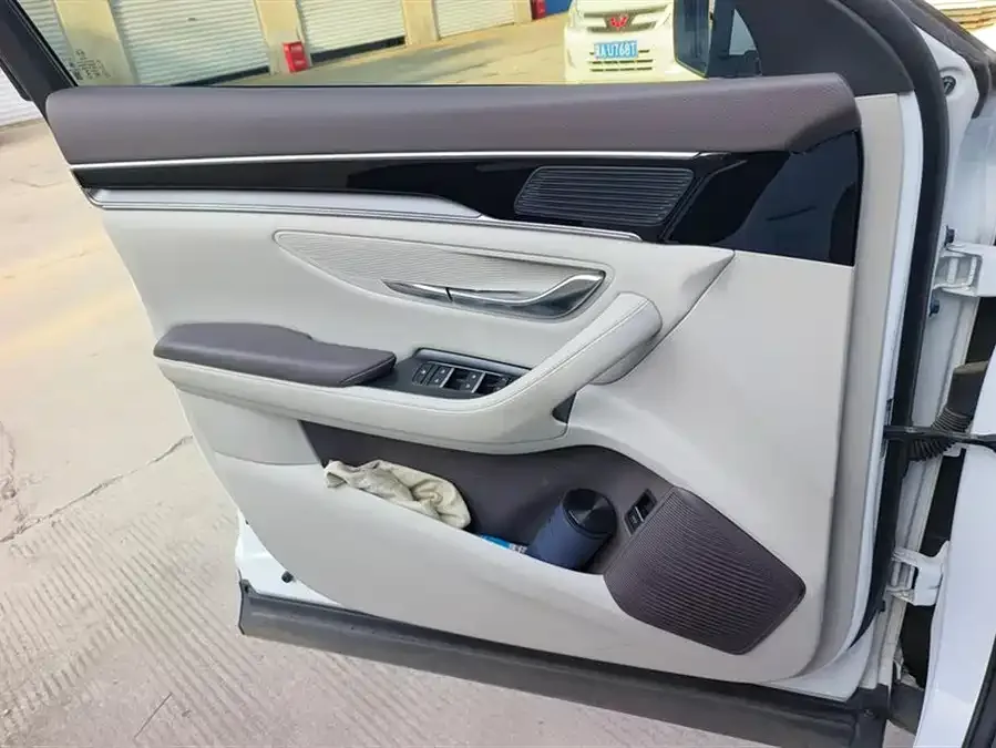 BYD Song PLUS New Energy Song PLUS New Energy 2024 Honor Edition EV 520km Luxury Model 2024 — миниатюра 4
