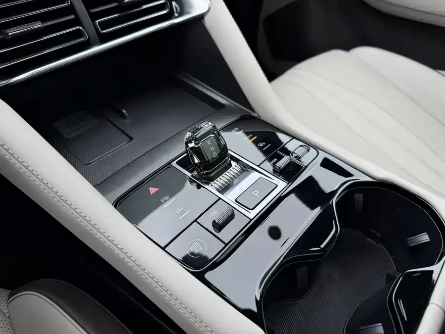 BYD Song PLUS New Energy Song PLUS New Energy 2025 EV Smart Driving Edition 605km Flagship Model 2025 — миниатюра 4