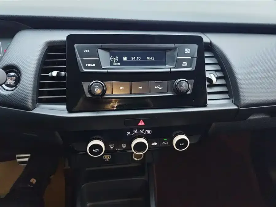 Honda Fit Fit 2023 1.5L CVT trendy version 2023 — миниатюра 4