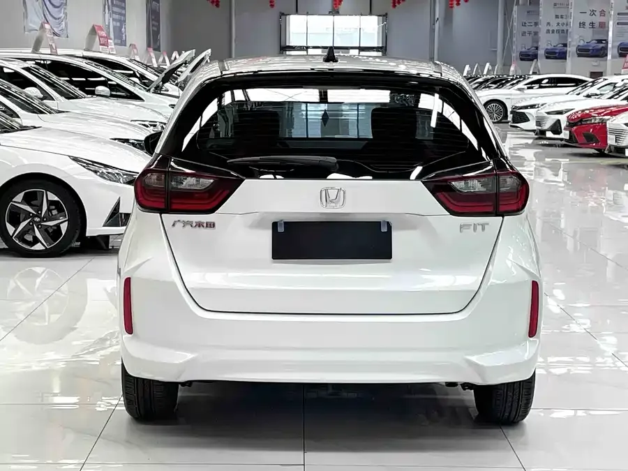 Honda Fit Fit 2023 1.5L CVT Trendy Edition 2023 — миниатюра 2
