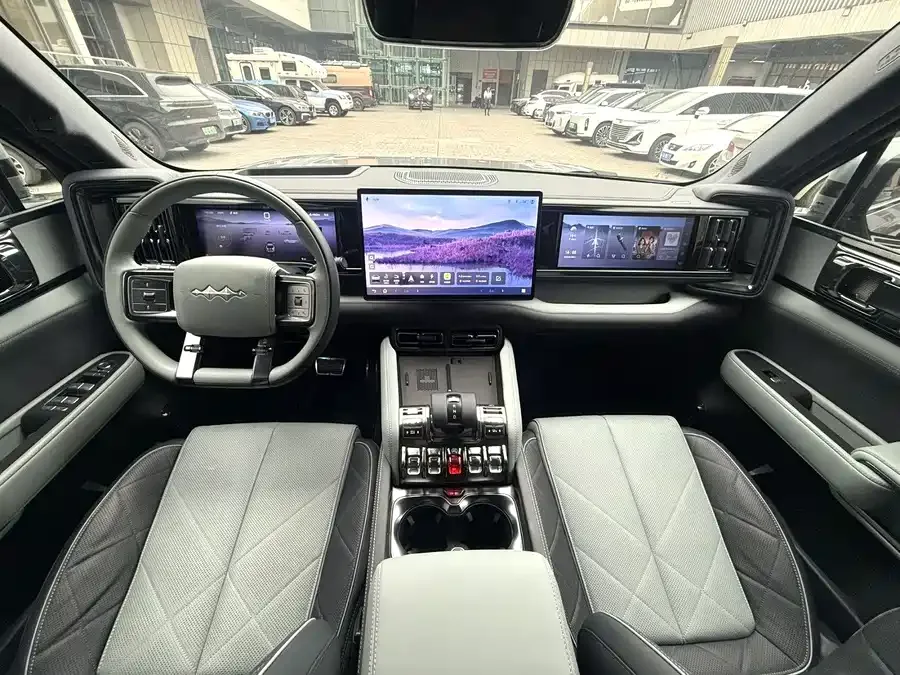 BYD Leopard Leopard 5 Leopard 5 2023 Pilot Edition 2023 — миниатюра 2