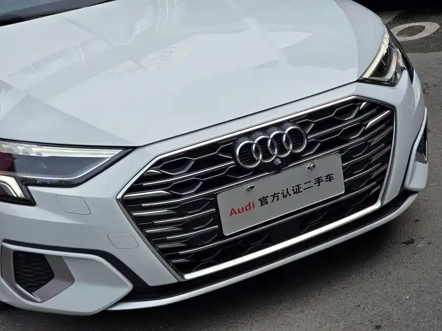 Audi A3 2022 Sportback 35 TFSI Fashionable and Elegant 2023 — миниатюра 3