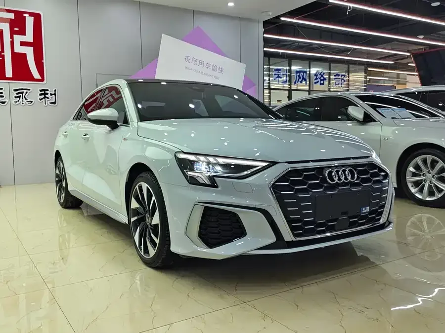 Audi A3 2022 A3L Limousine 35 TFSI Fashion Sports 2022 — миниатюра 3