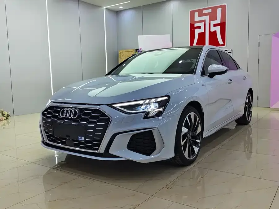 Audi A3 2022 A3L Limousine 35 TFSI Fashion Sports 2022 — фото 1, купить с доставкой в Москву