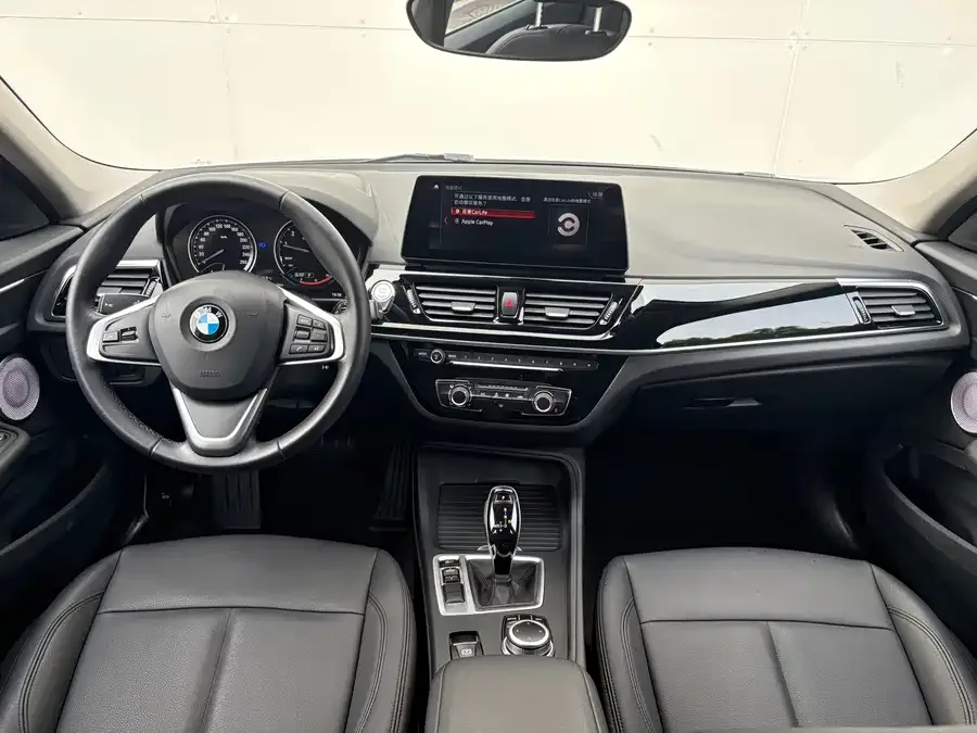 BMW 1 series BMW 1 Series 2022 120i M Sport Edition 2022 — миниатюра 5