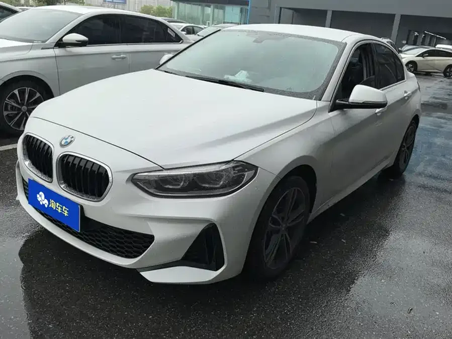 BMW 1 series BMW 1 Series 2022 120i M Sport Edition 2022 — фото 1, купить с доставкой в Москву