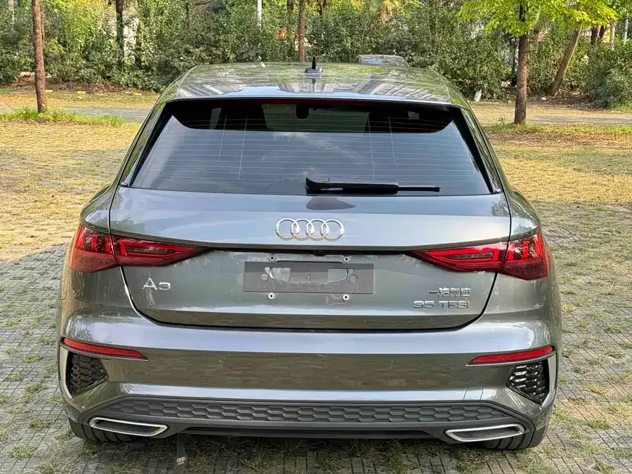 Audi A3 2022 Sportback 35 TFSI stylish and sporty 2022 — миниатюра 2