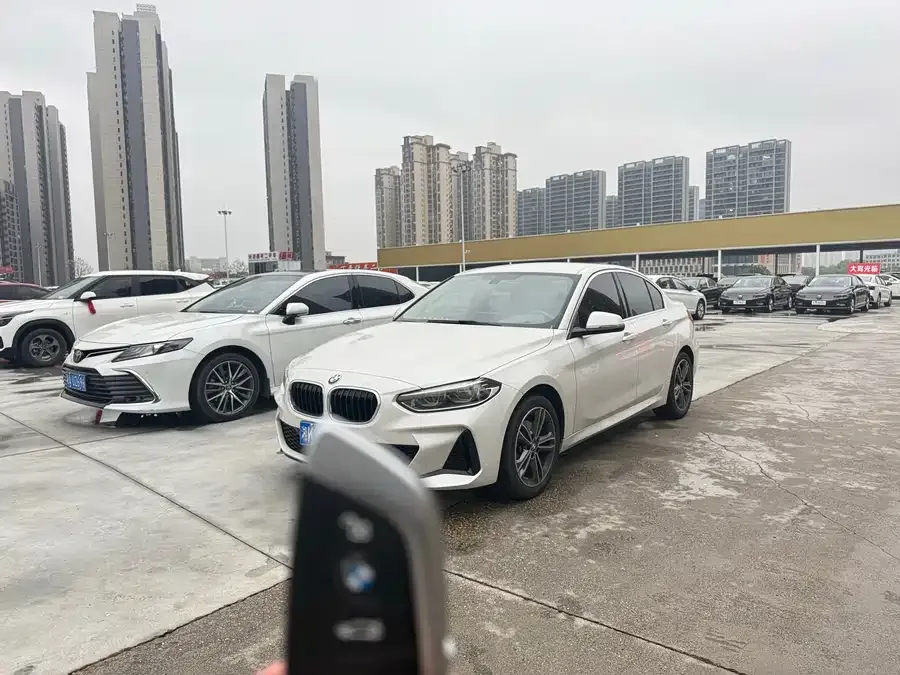 BMW 1 series BMW 1 Series 2023 120i M Sport 2023 — фото 1, купить с доставкой в Москву
