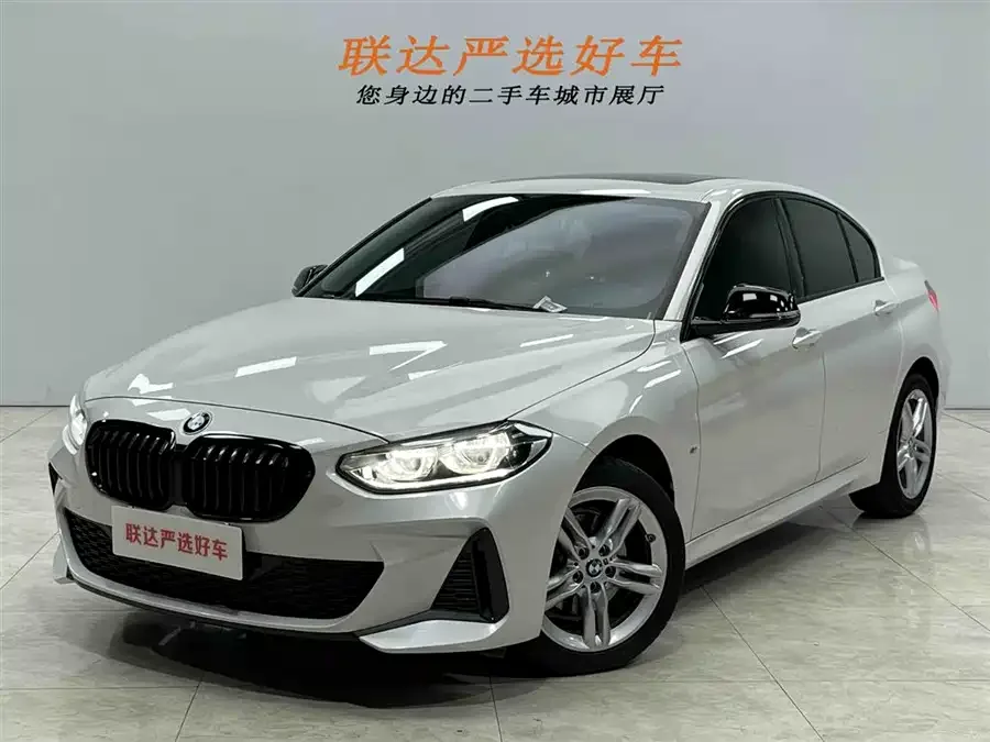 BMW 1 series BMW 1 Series 2021 facelift 120i M Sport Night Edition 2022 — фото 1, купить с доставкой в Москву