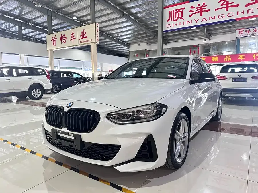 BMW 1 series BMW 1 Series 2021 facelift 120i M Sport Night Edition 2022 — фото 1, купить с доставкой в Москву