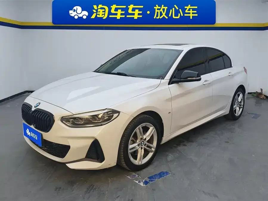 BMW 1 series BMW 1 Series 2022 120i M Sport Night Edition 2022 — фото 1, купить с доставкой в Москву