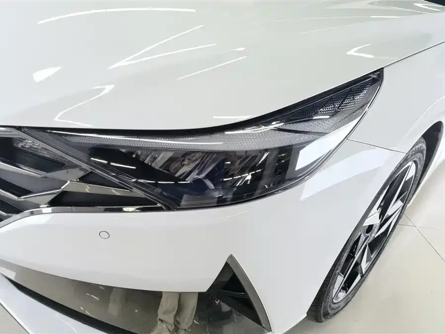 Hyundai Elantra Elantra 2022 1.5L CVT GLX Elite Edition 2023 — миниатюра 2