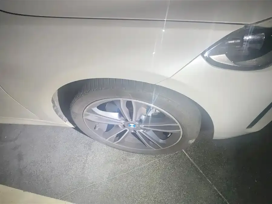 BMW 1 series BMW 1 Series 2022 120i M Sport Edition 2023 — миниатюра 3