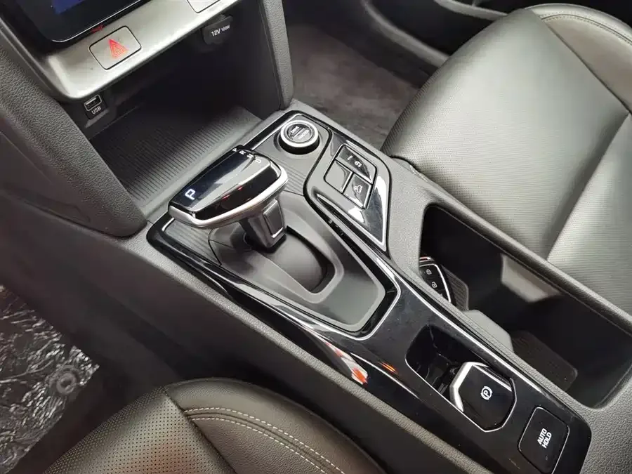 Hyundai Beijing ix35 Beijing Hyundai ix35 2021 2.0L Automatic 2WD GLS Leading Edition 2022 — миниатюра 4